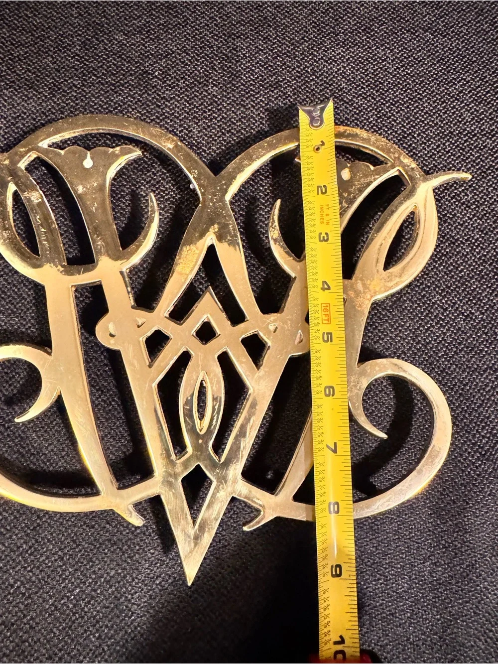 Vintage Virginia Metalcrafters CW10-10 Queen Anne Cypher Brass Trivet 1950